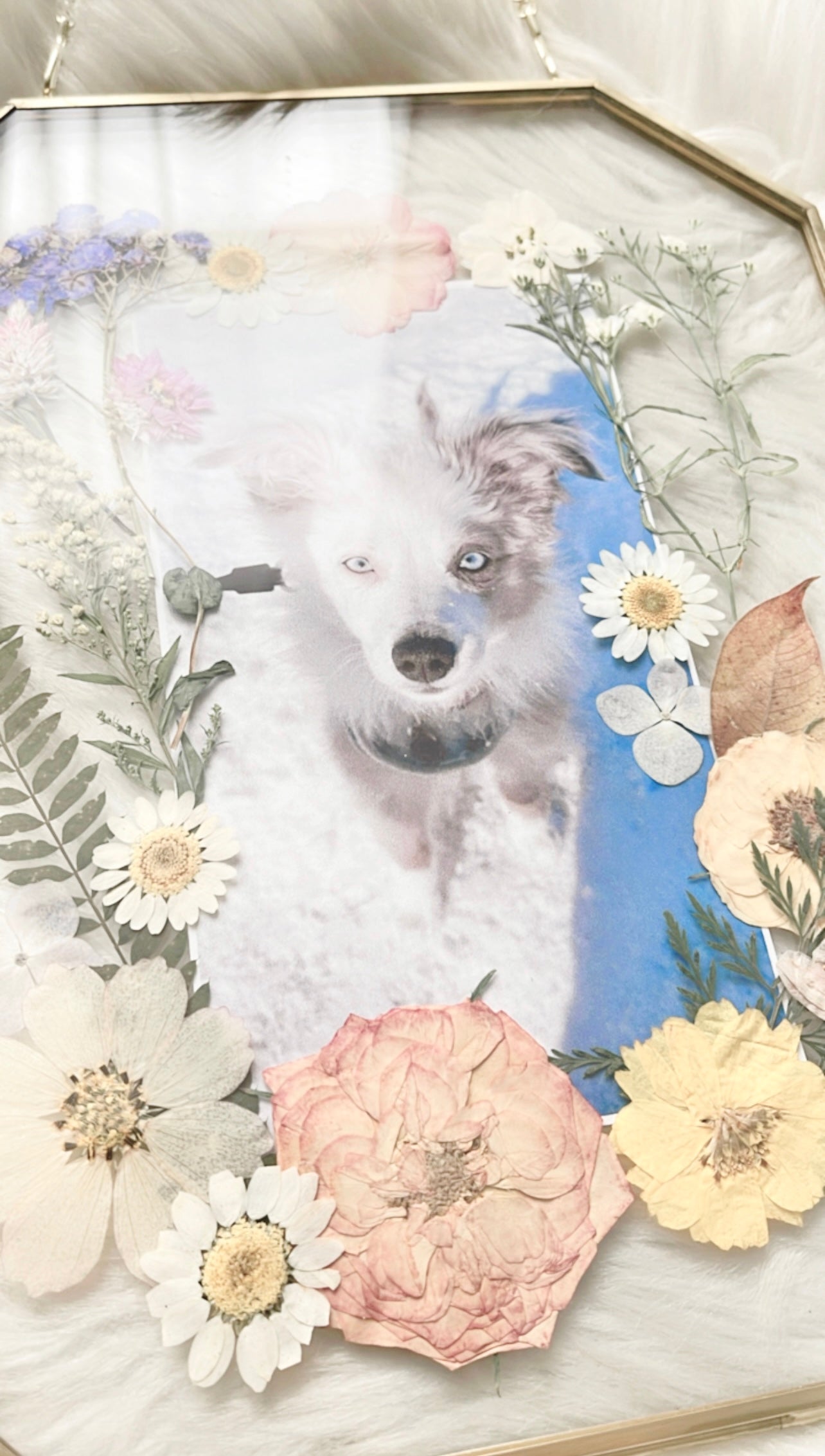❋ October 11 @ Fern + Skye ❋ 11:30a - Photo or Hand/Footprint Floral Frame Workshop