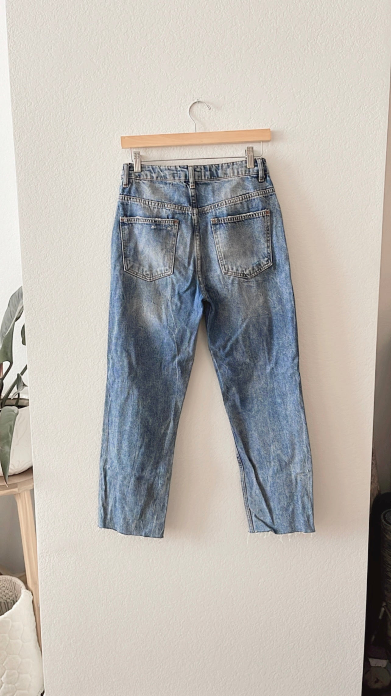 EUC Free People Dakota Straight Leg Jeans (SIZE 26)