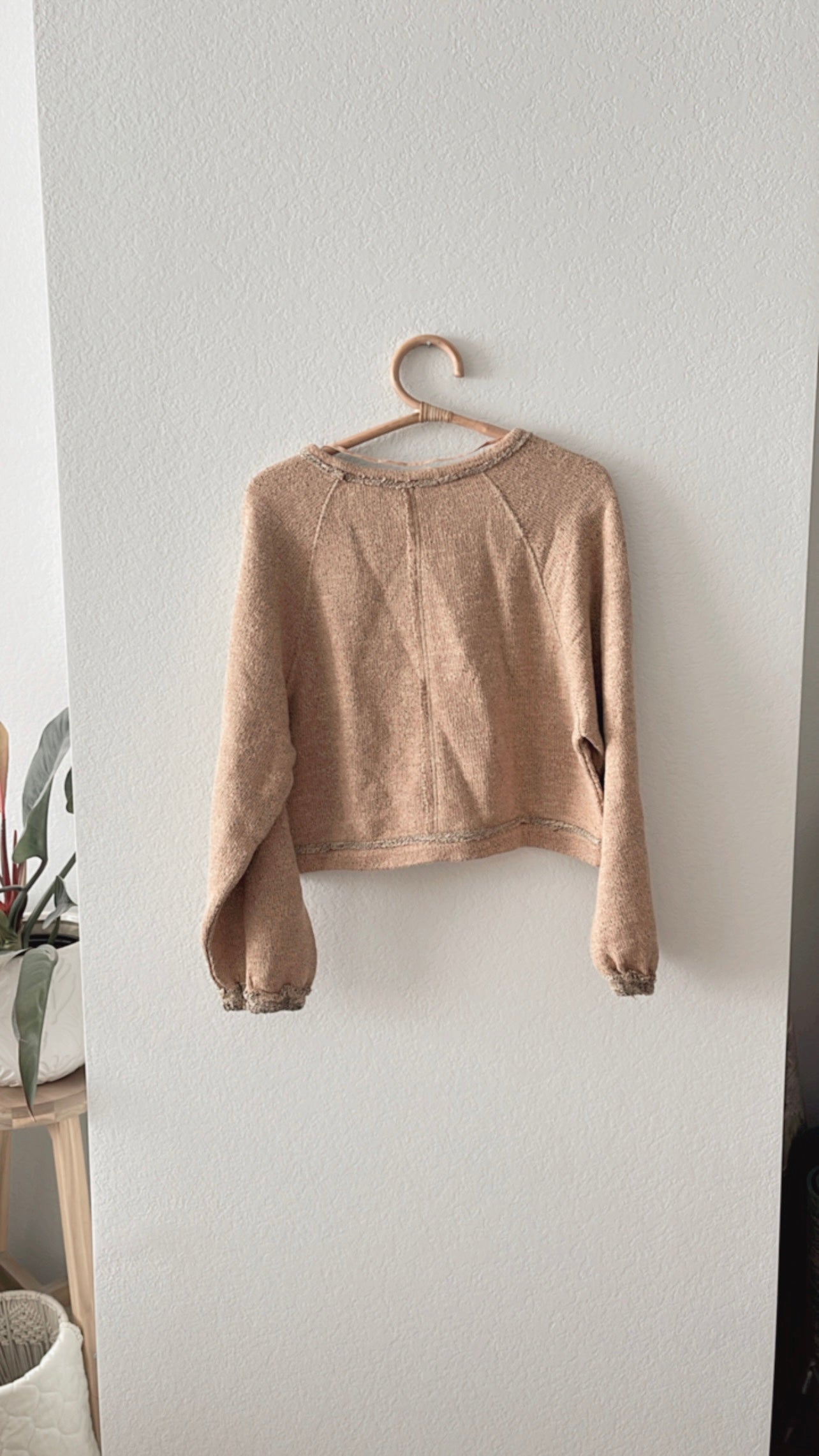 NWOT Free People Pullover (MEDIUM)