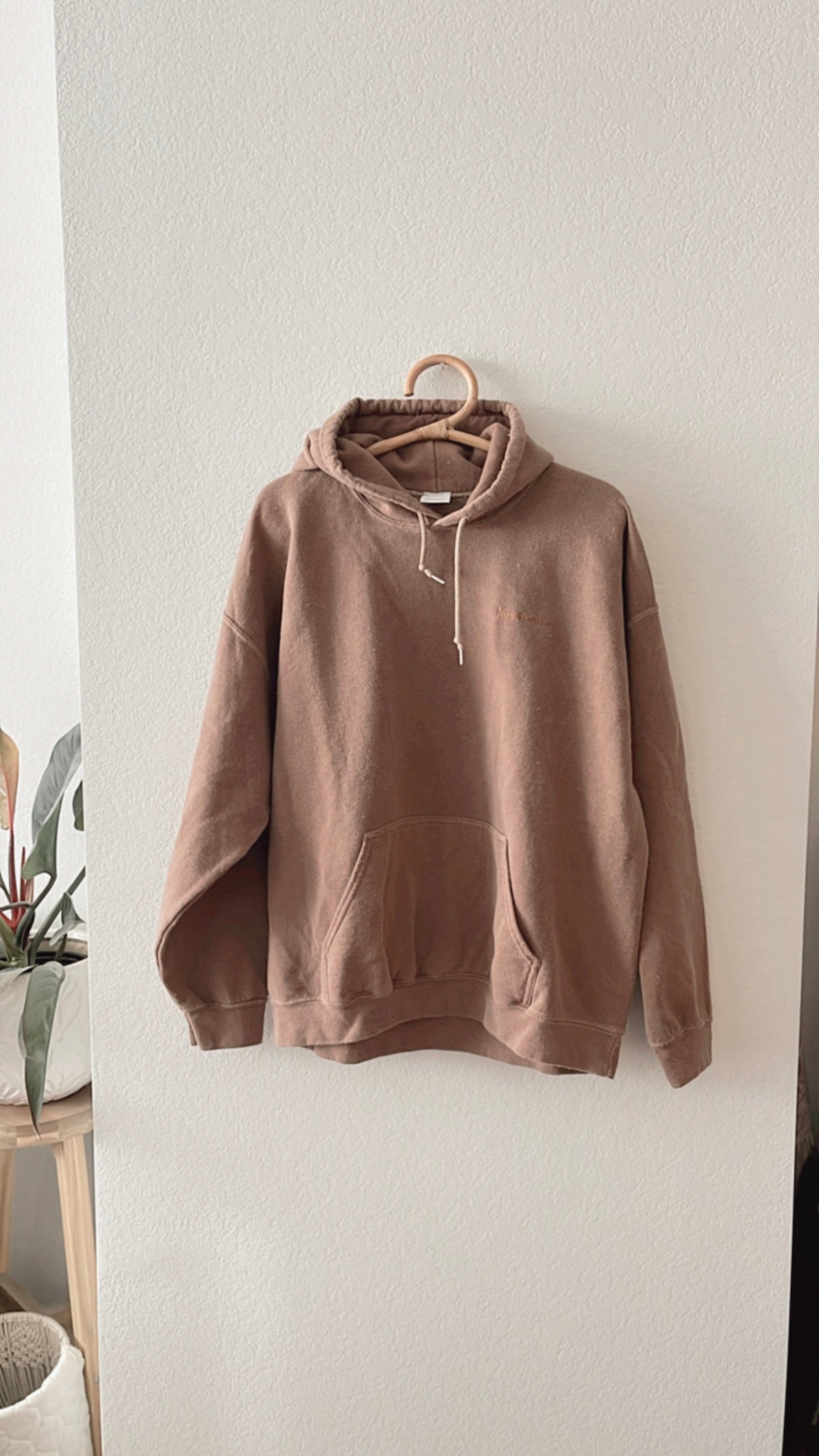 NWOT iets frans Hoodie (LARGE)