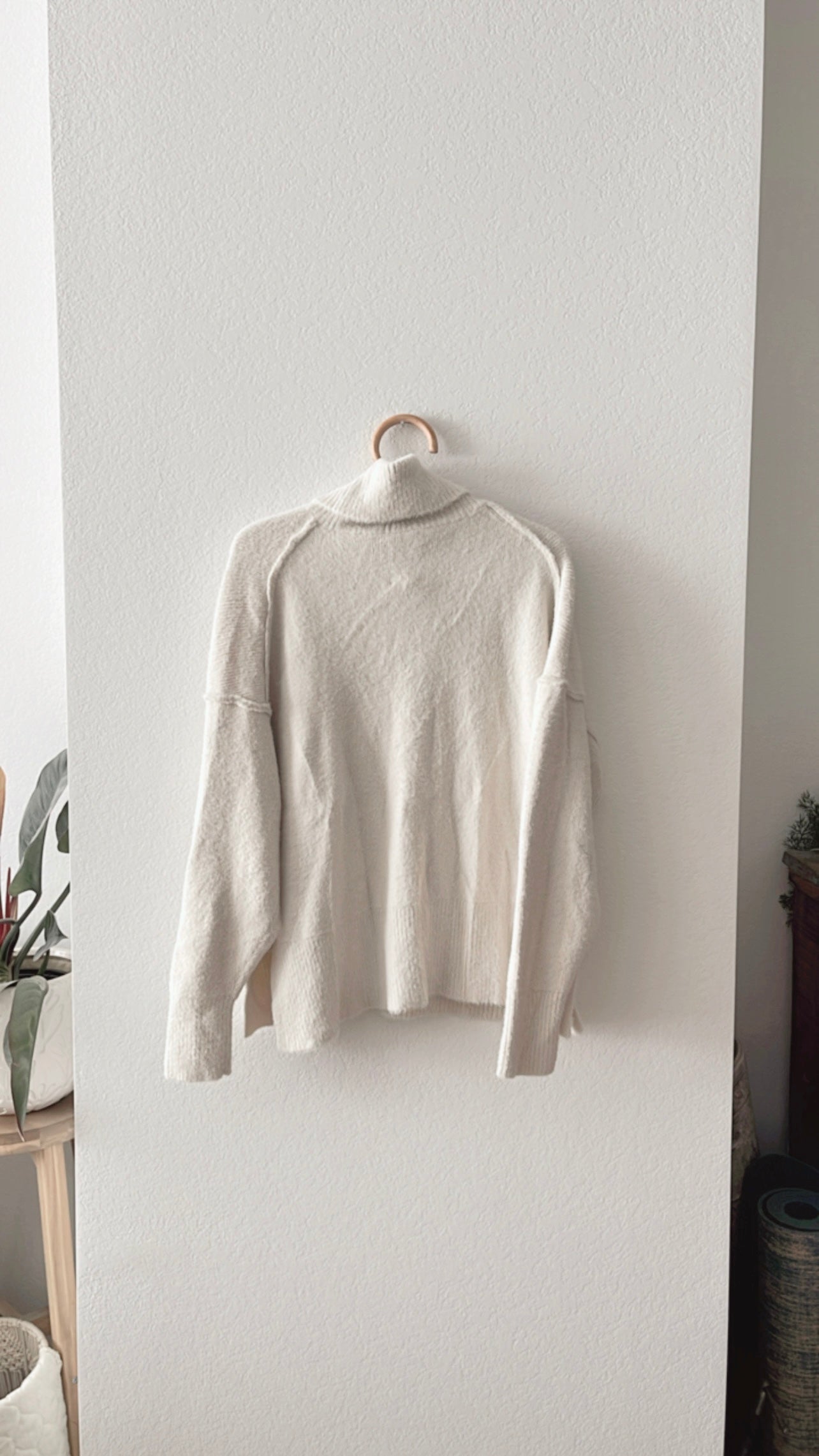NWOT Aerie Turtleneck Sweater (LARGE)