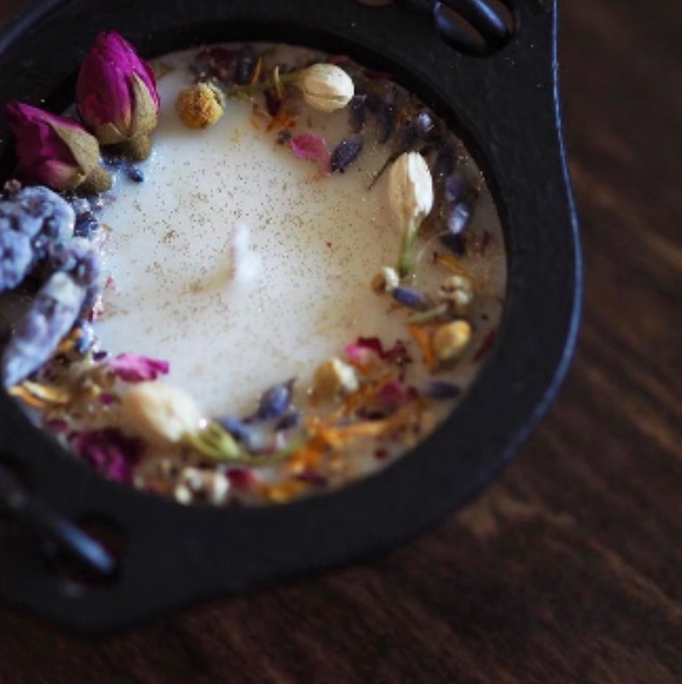 ❋ September 27, 2025 ❋ 11:30a - Witchy Cauldron Candle