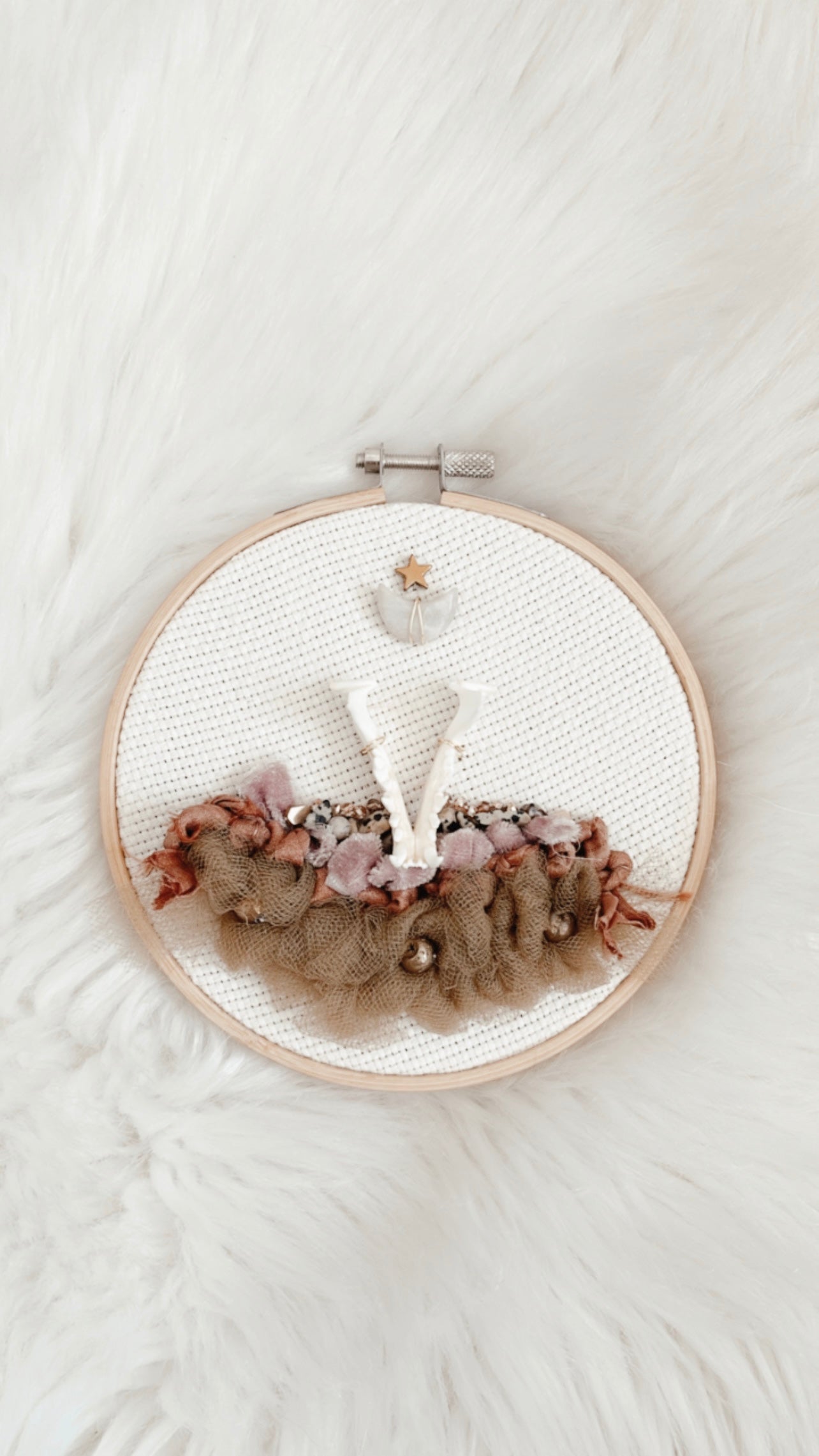Circe Mixed Media Hoop - 5.5in