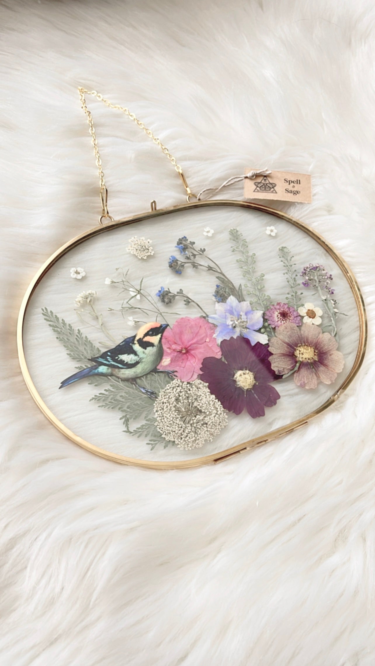 Dorothy Paper Replica Floral Frame <8.5x6.5in>