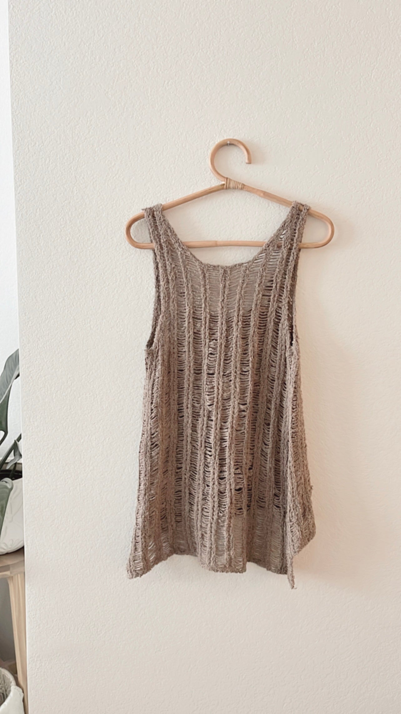 EUC Easel Knit Tank (MEDIUM)