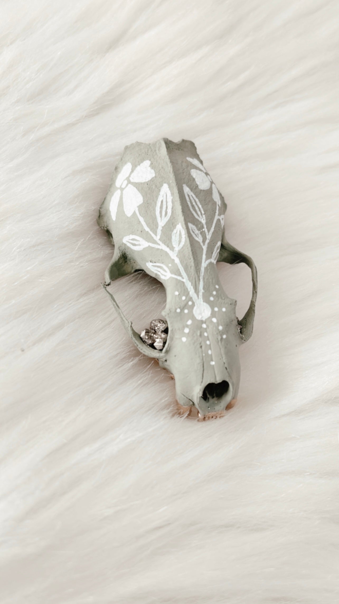 Enya Mink Skull