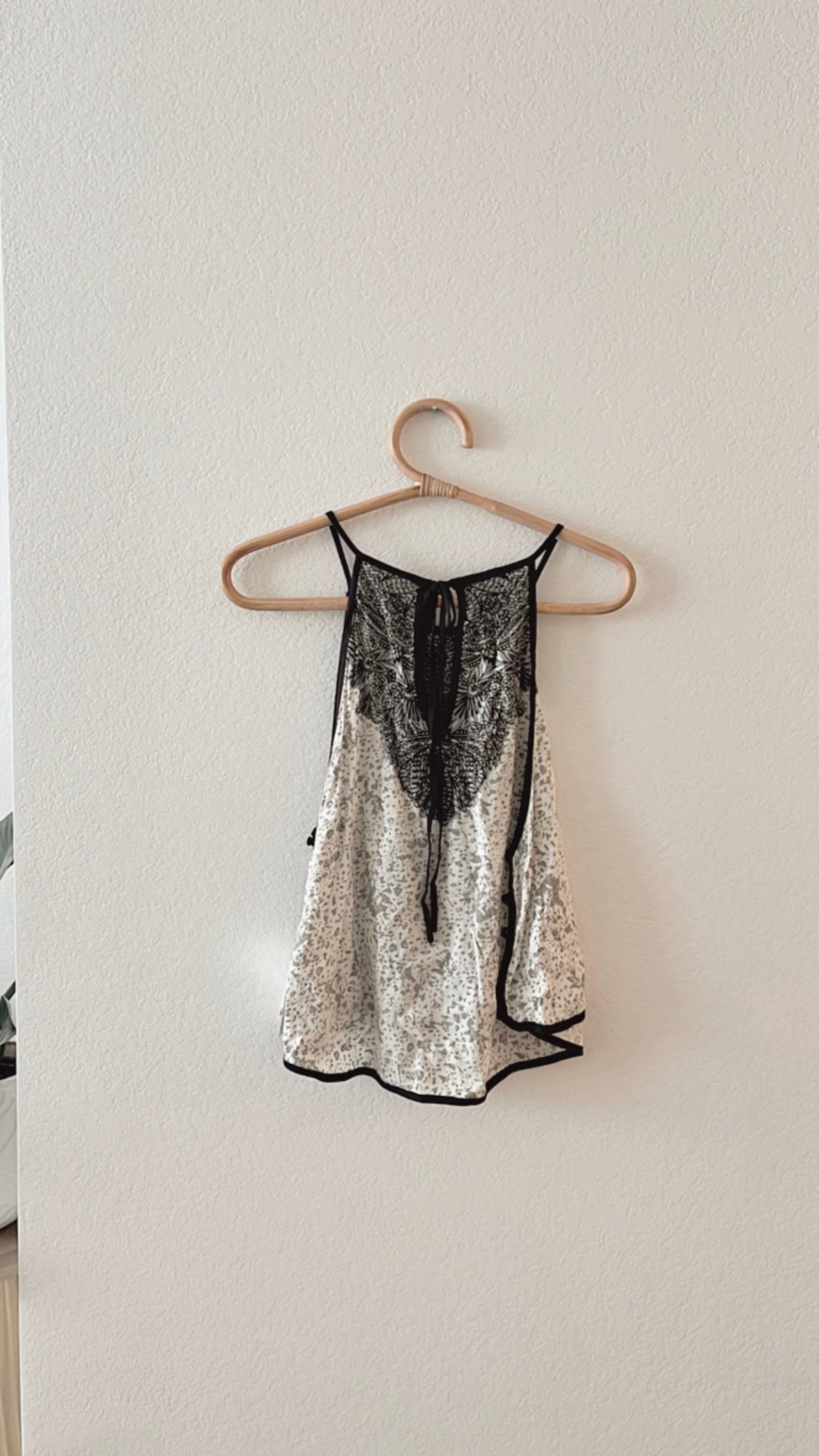 NWT Free People Break Free Top (LARGE)