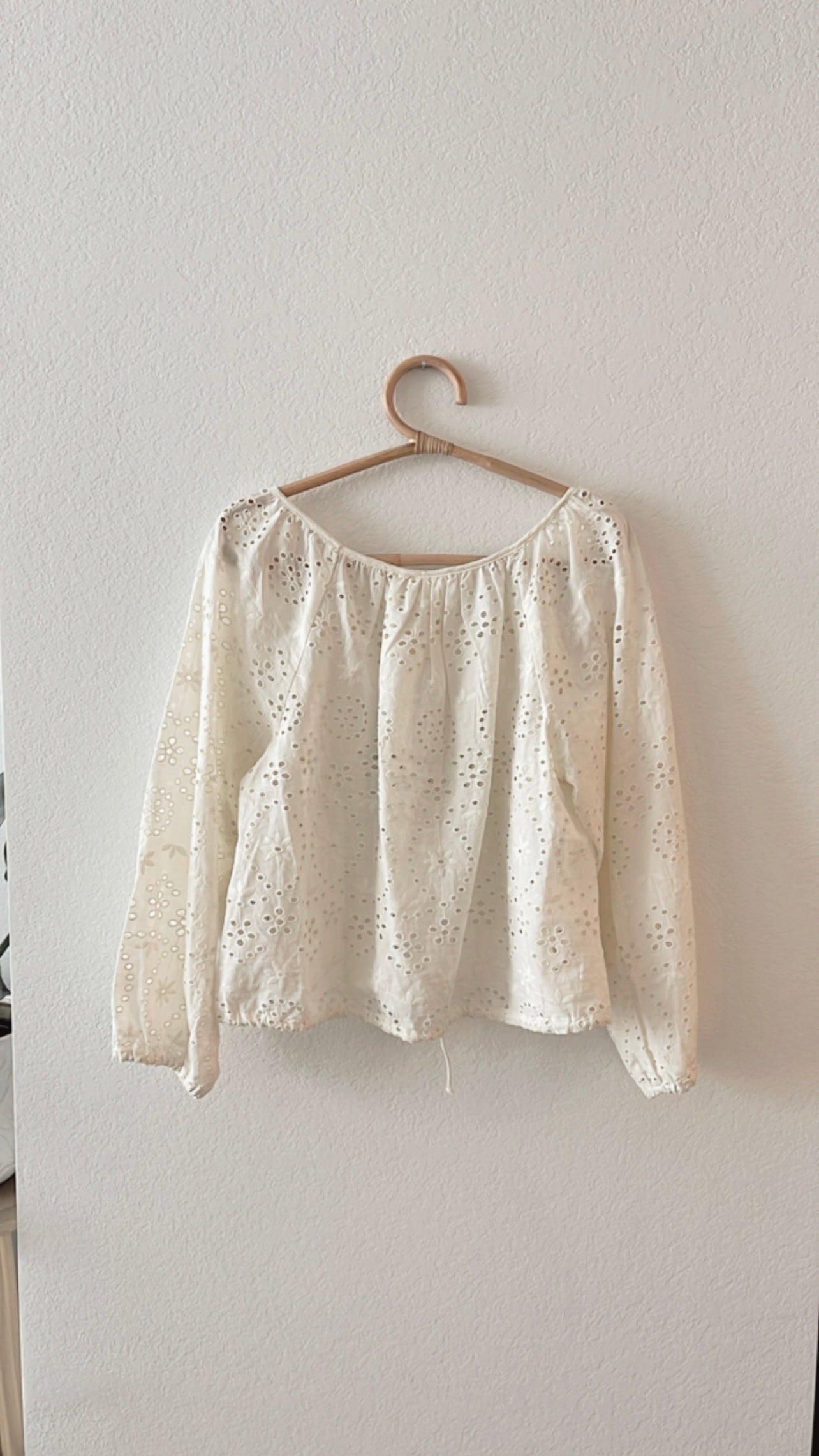 NWT Joie Eyelet Top (LARGE)