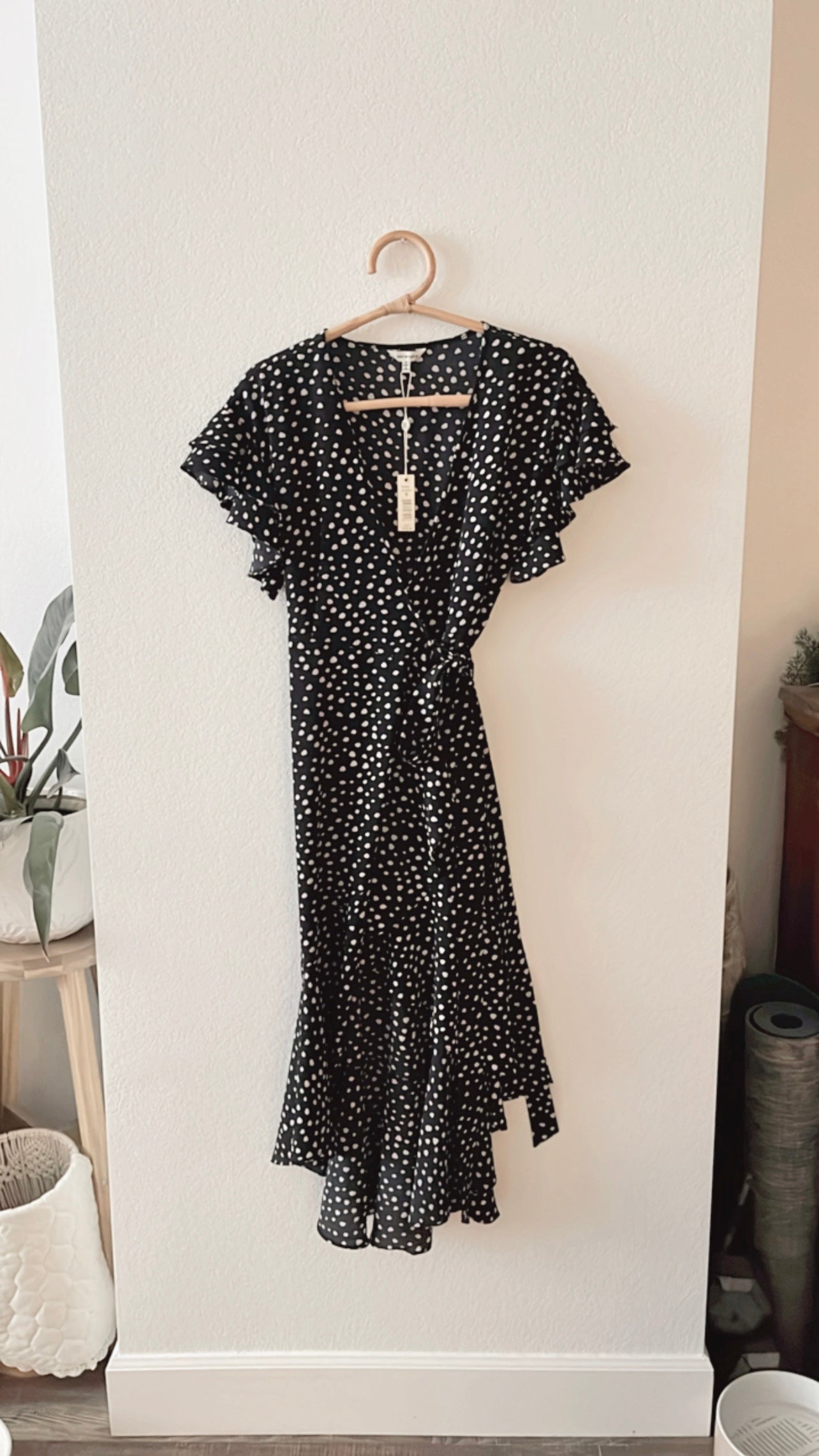 NWT Max Studio Wrap Dress (SMALL)