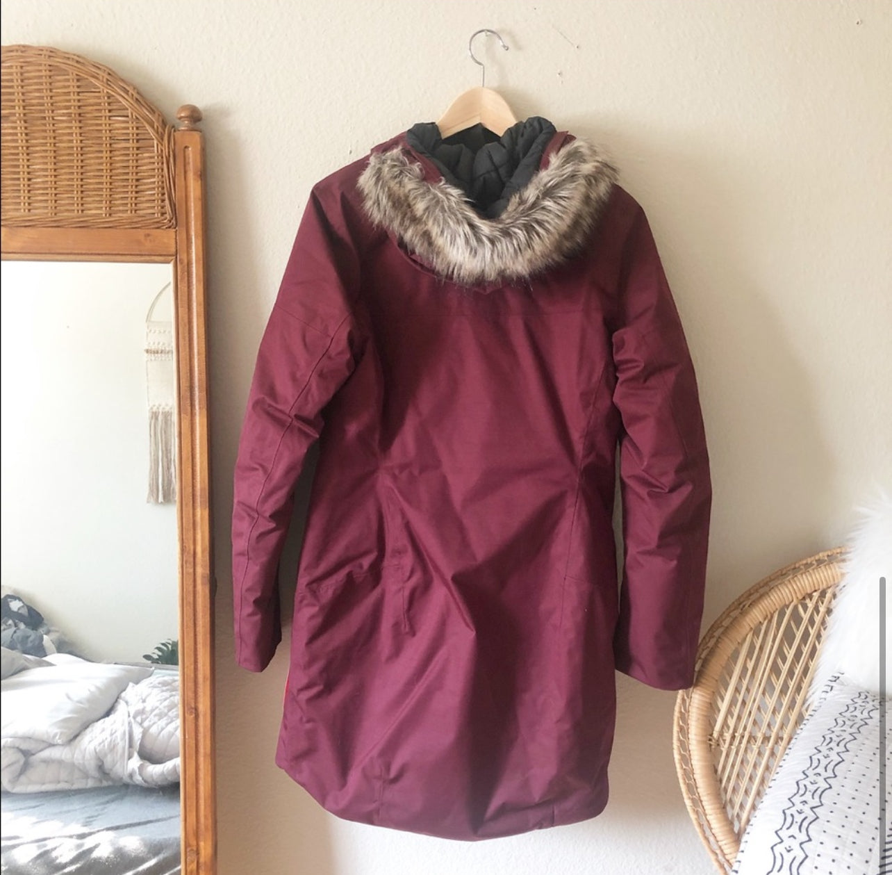 NWT The North Face Far Northern Waterproof Parka (MEDIUM)