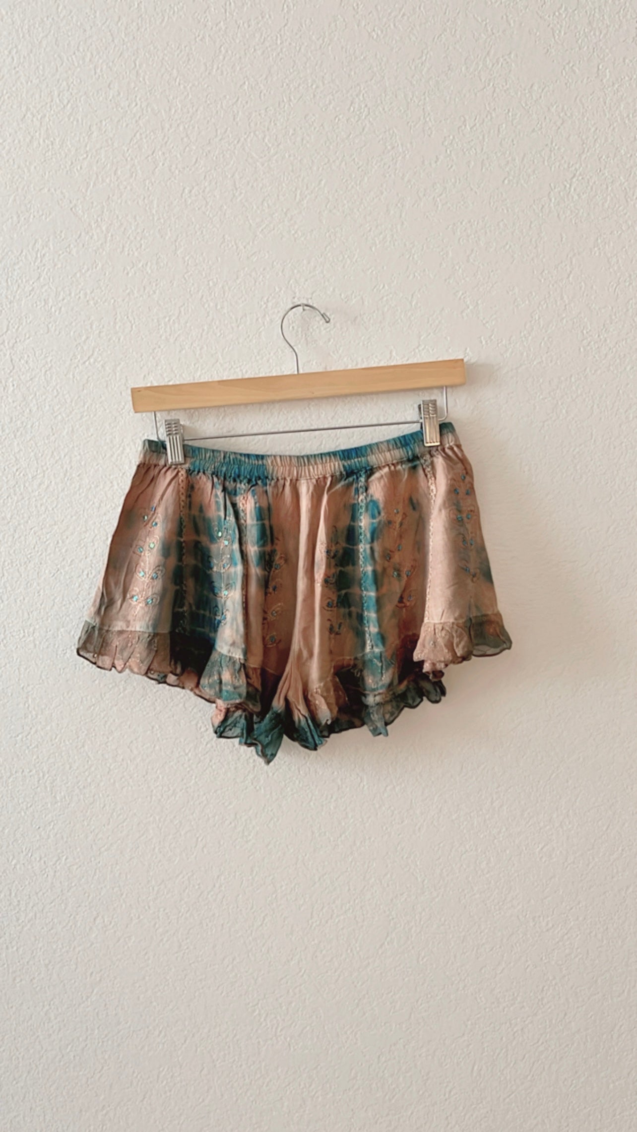 NWT Raga Tie Dye Shorts (SMALL)