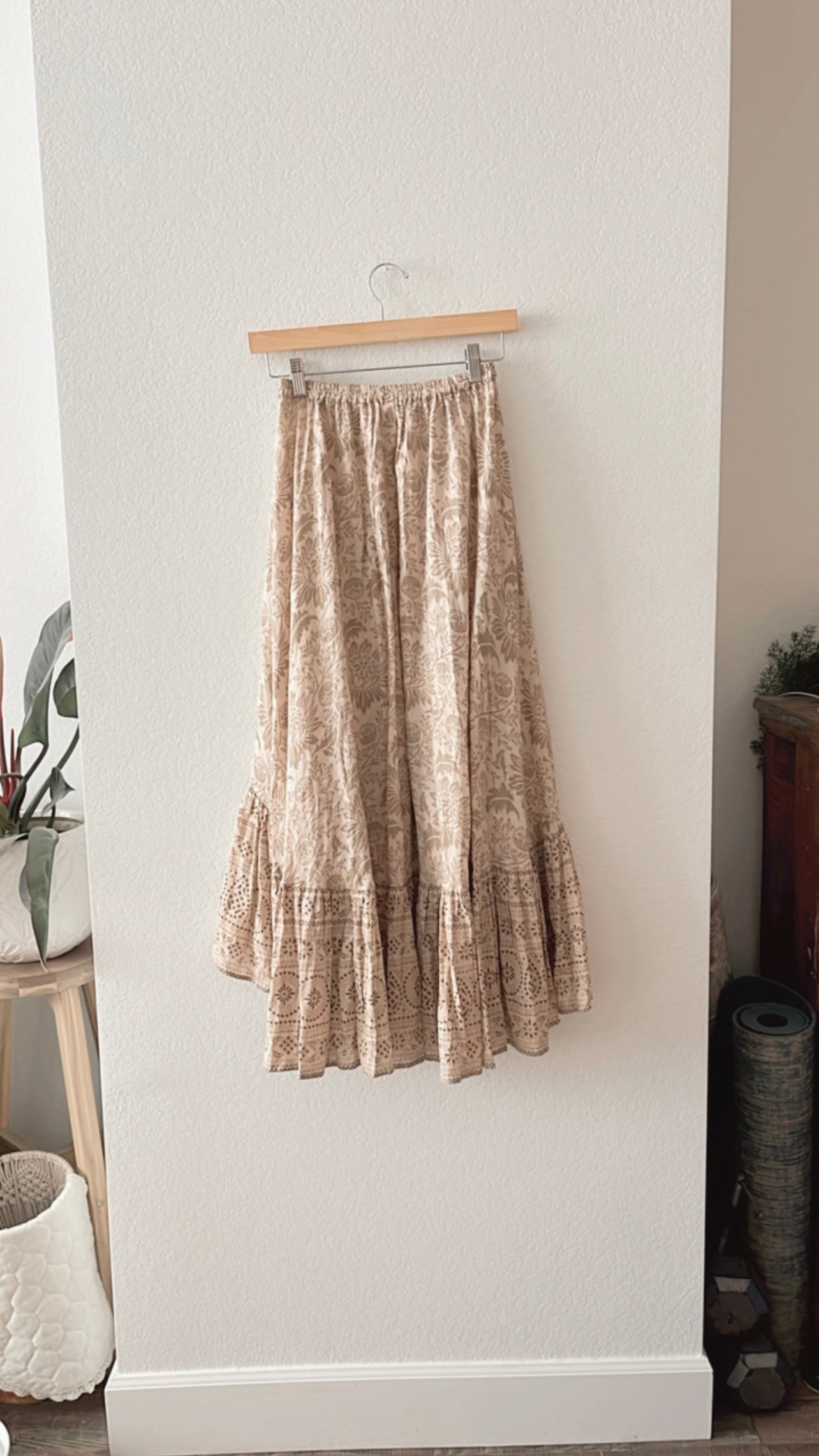 NWOT Spell & the Gypsy Skirt (SMALL)