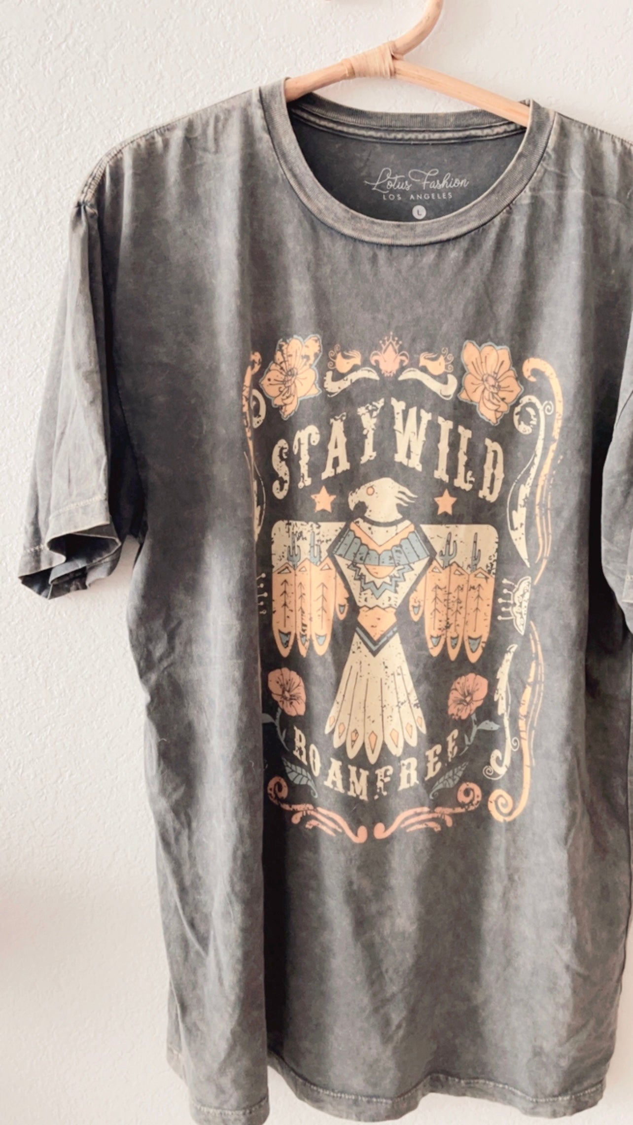 NWOT Stay Wild Tee (LARGE)