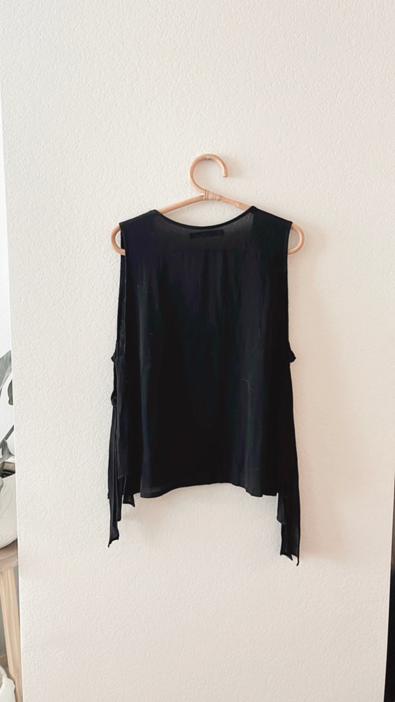 NWOT Stillwater Side Tie Tank (MEDIUM)