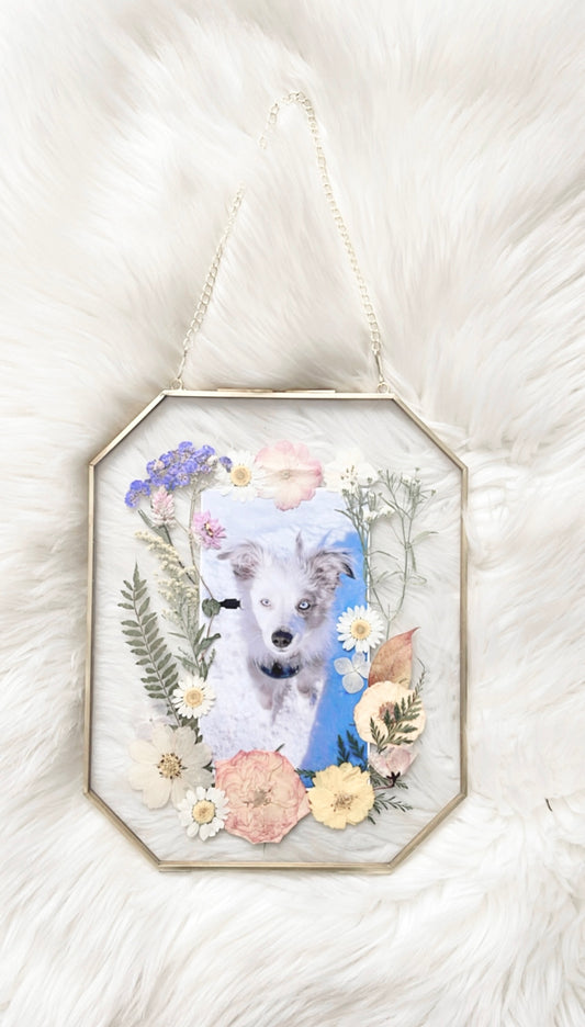 ❋ October 11 @ Fern + Skye ❋ 11:30a - Photo or Hand/Footprint Floral Frame Workshop