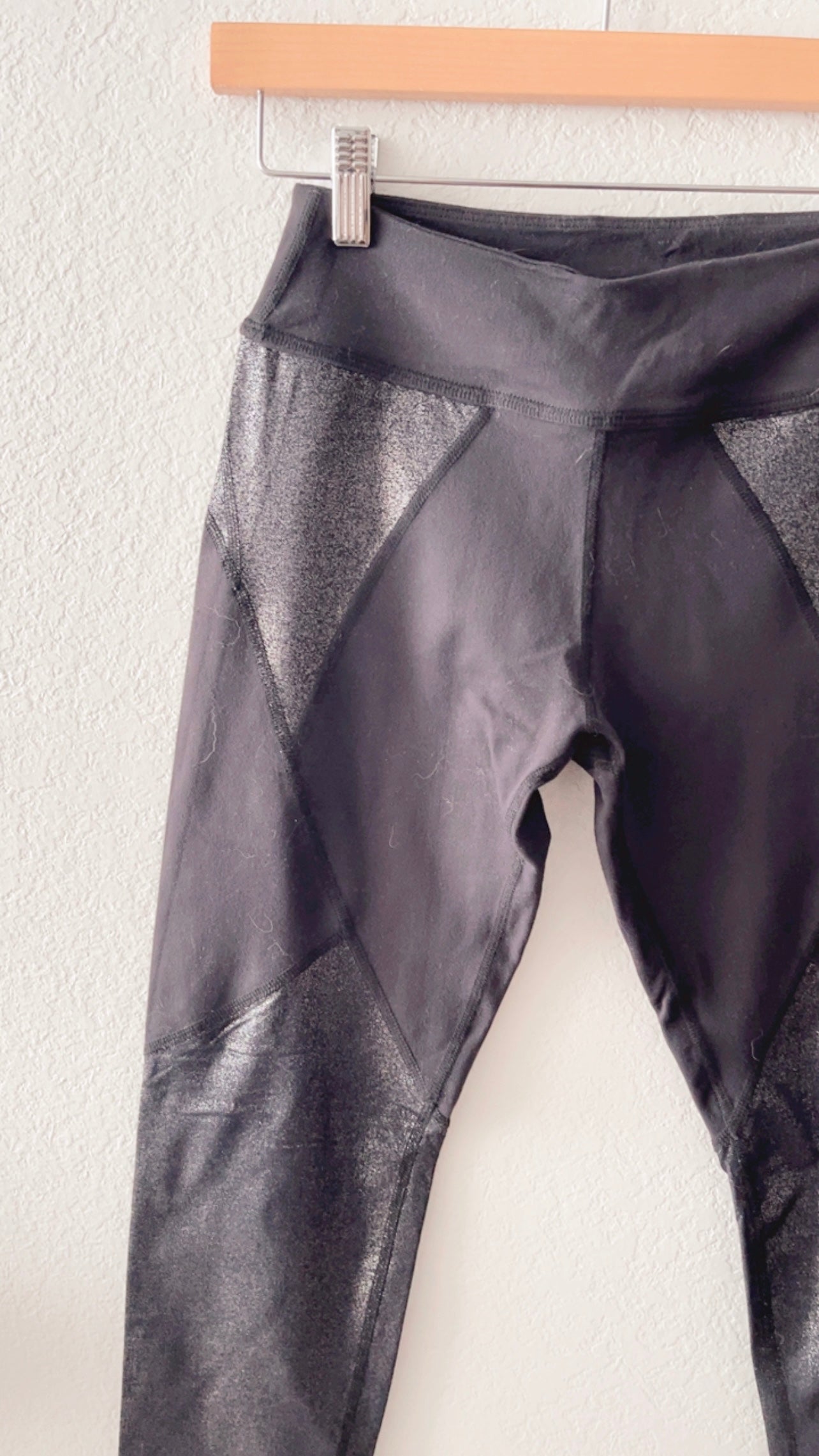 NWOT Beyond Yoga Shimmer Panel Leggings (MEDIUM)