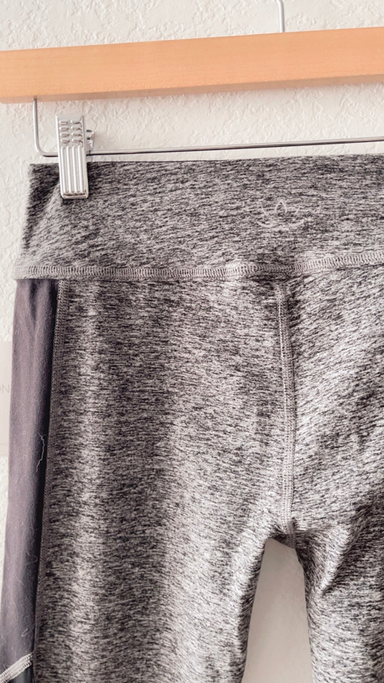 NWT Beyond Yoga Spaced Mesh Panel Leggings (MEDIUM)
