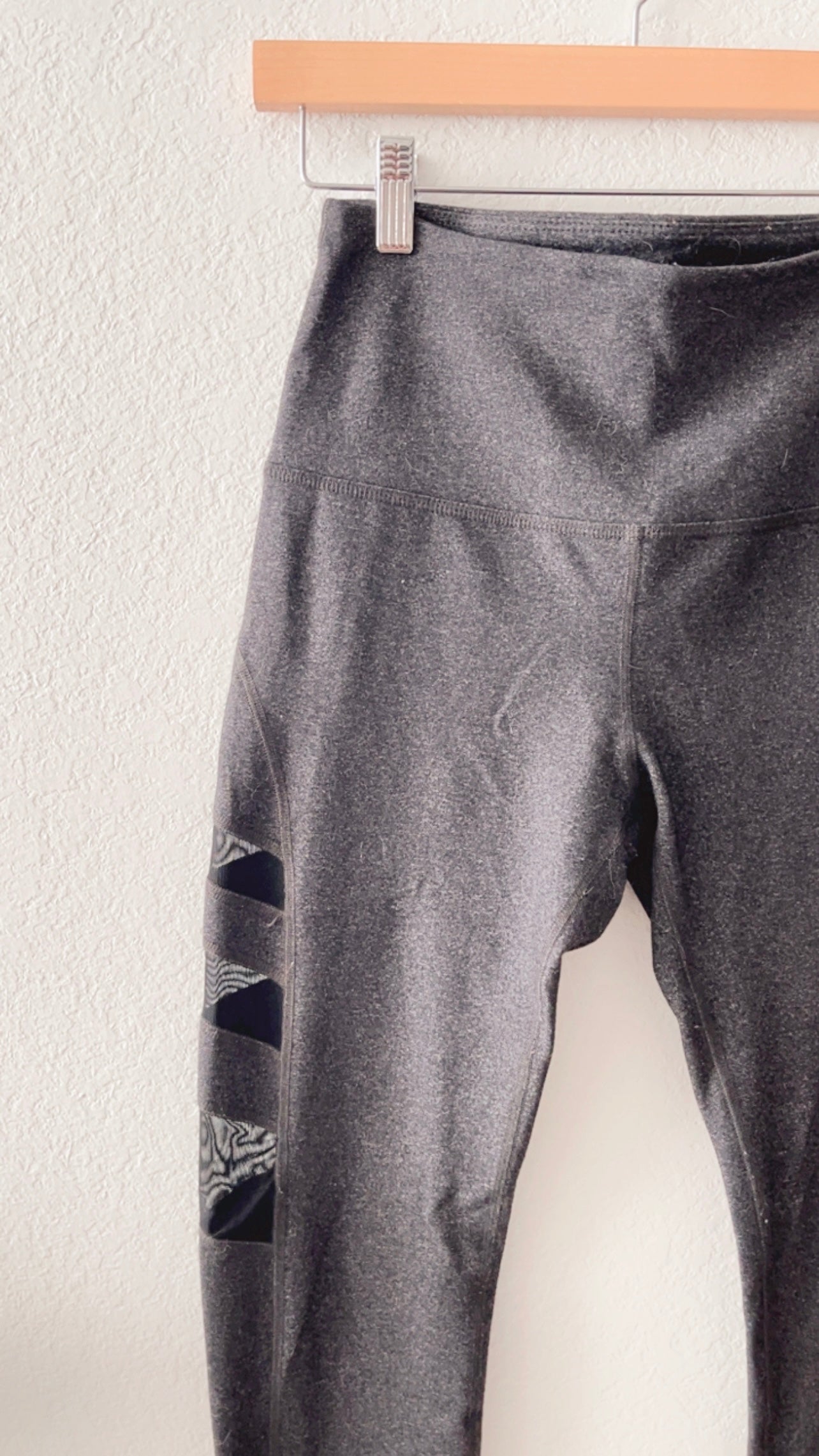 EUC Beyond Yoga Triple Mesh Panel Leggings (MEDIUM)