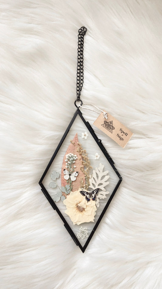 Charlotte Paper Replica Floral Frame <4x6.5in>