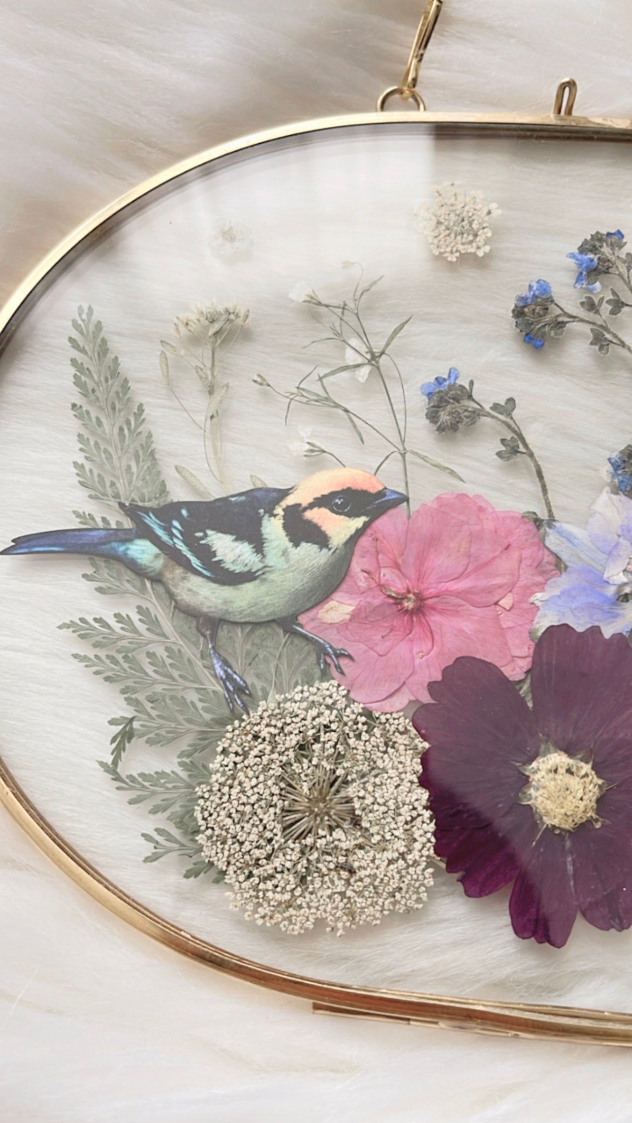 Dorothy Paper Replica Floral Frame <8.5x6.5in>