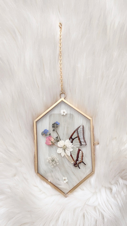 Emma Butterfly Floral Frame <3.5x6in>
