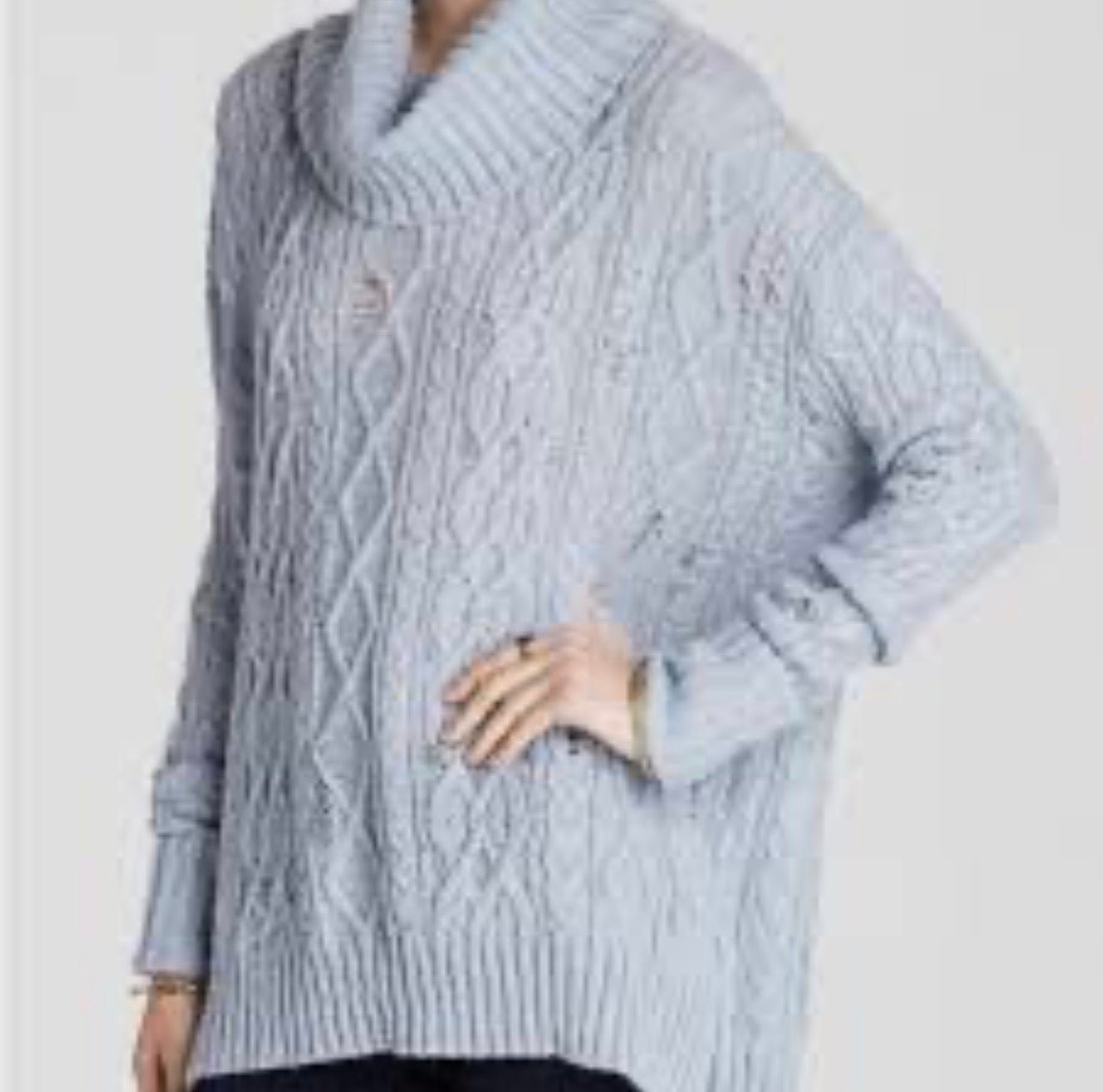 EUC Free People Distressed Complex Cable Knit Sweater (MEDIUM)