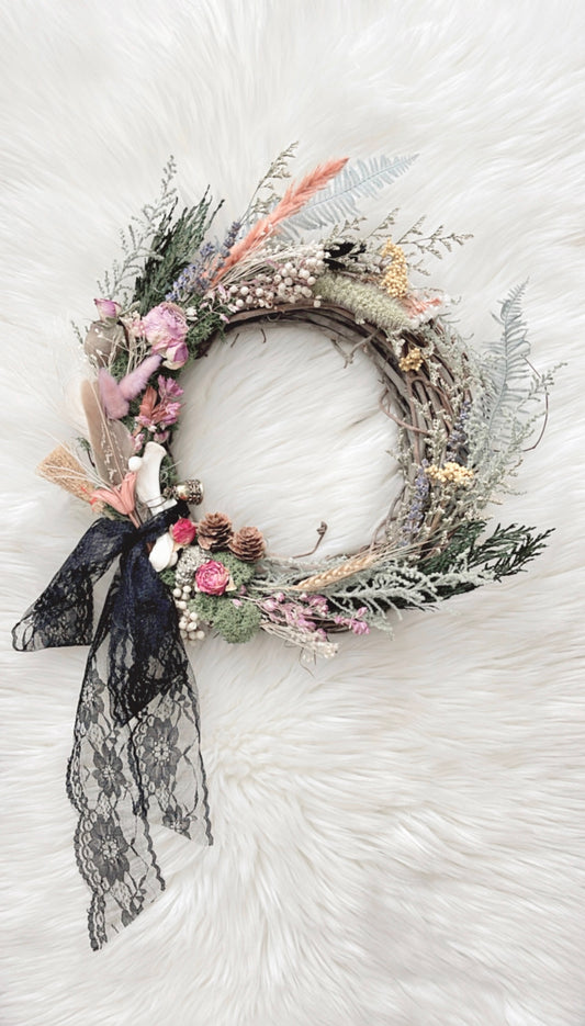 ❋ October 26 in ARVADA ❋ 11:30a- Full Moon Oddities Wreath Workshop