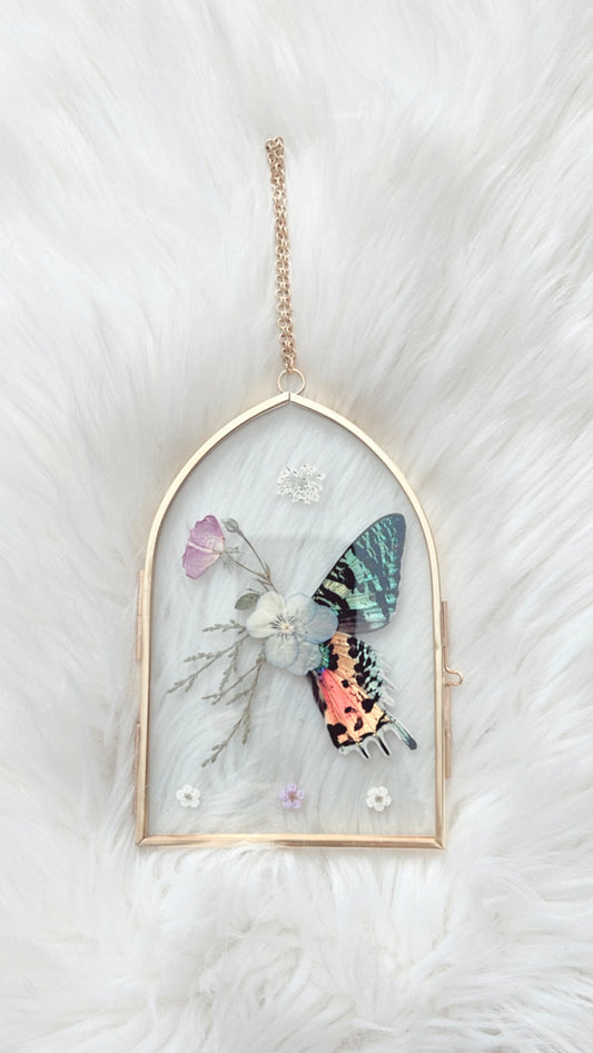❋ October 12 in LAFAYETTE ❋ 1:30p - Sunset Moth Floral Frame Workshop