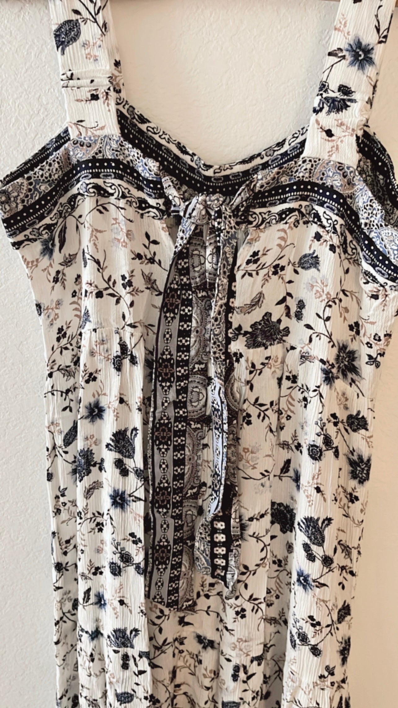 NWOT Knox Rose Floral Maxi (MEDIUM) spellandsage NWOT Knox Rose Floral Maxi (MEDIUM) spellandsage