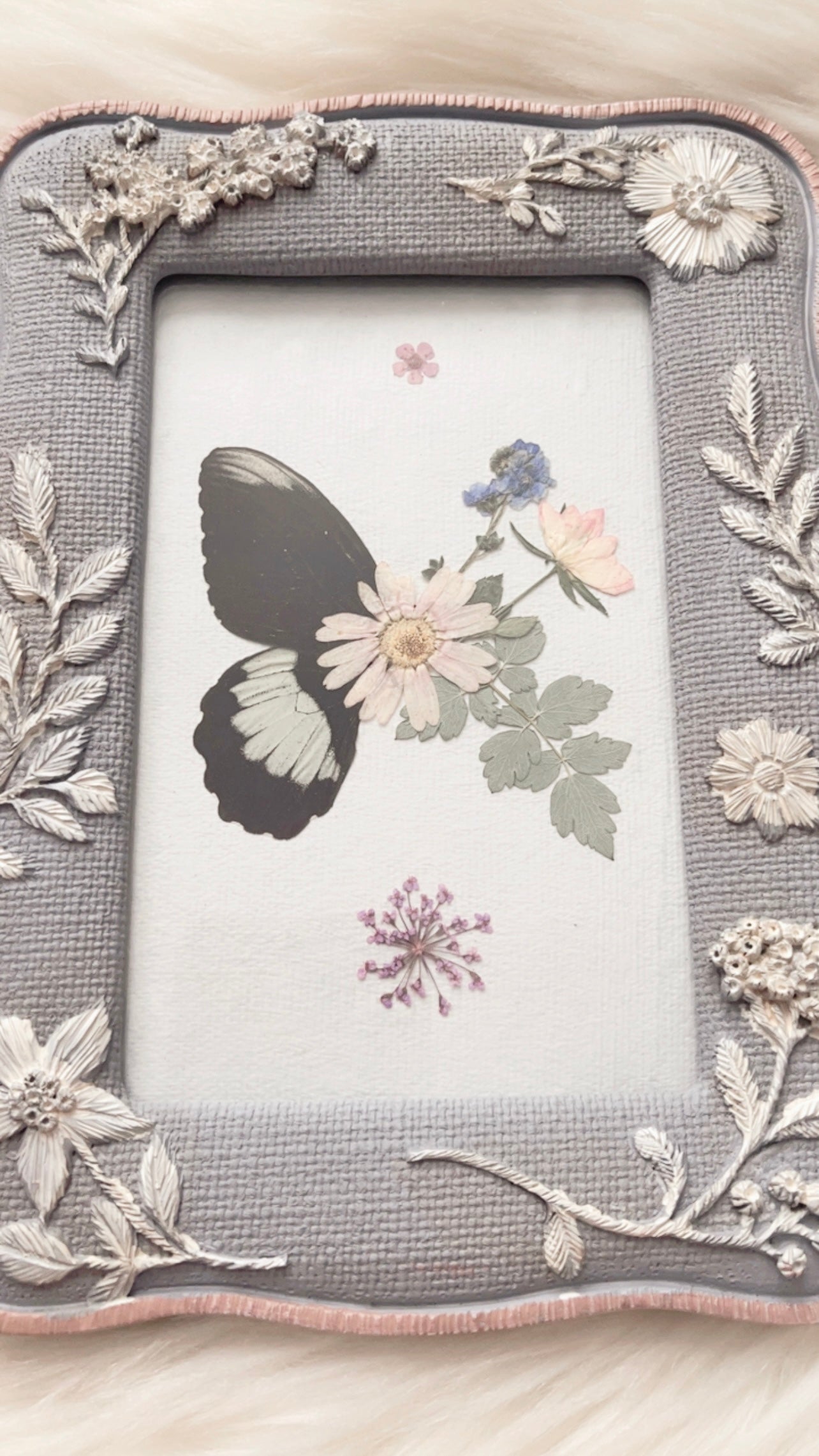 Lena Butterfly Decorative Frame <6.25x8.25in>