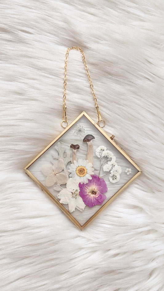Margret Mushie Floral Frame <5.5x5.5in>