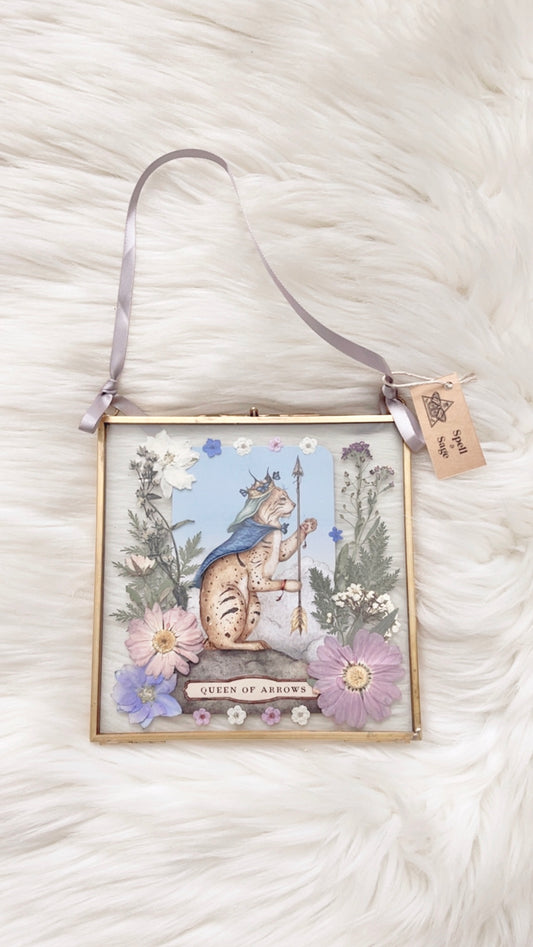 Queen of Arrows Tarot Floral Frame