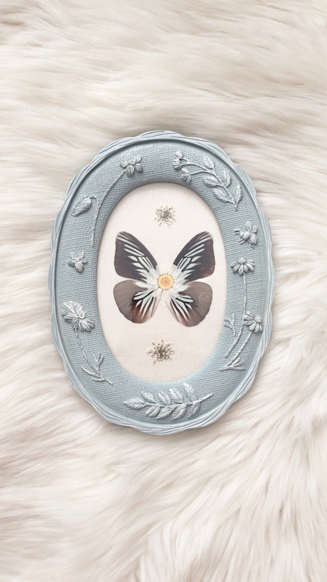 Skylar Butterfly Decorative Frame <6.25x8.25in>