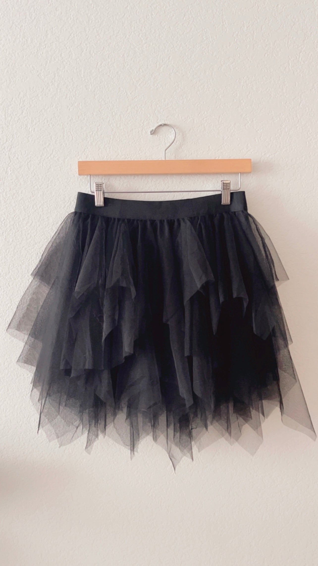 NWOT Tutu Skirt (LARGE)