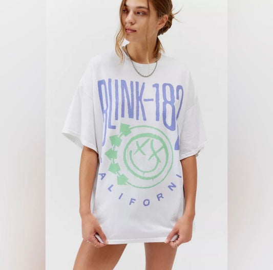 NWT Urban Outfitters Blink 182 Tee (S/M)