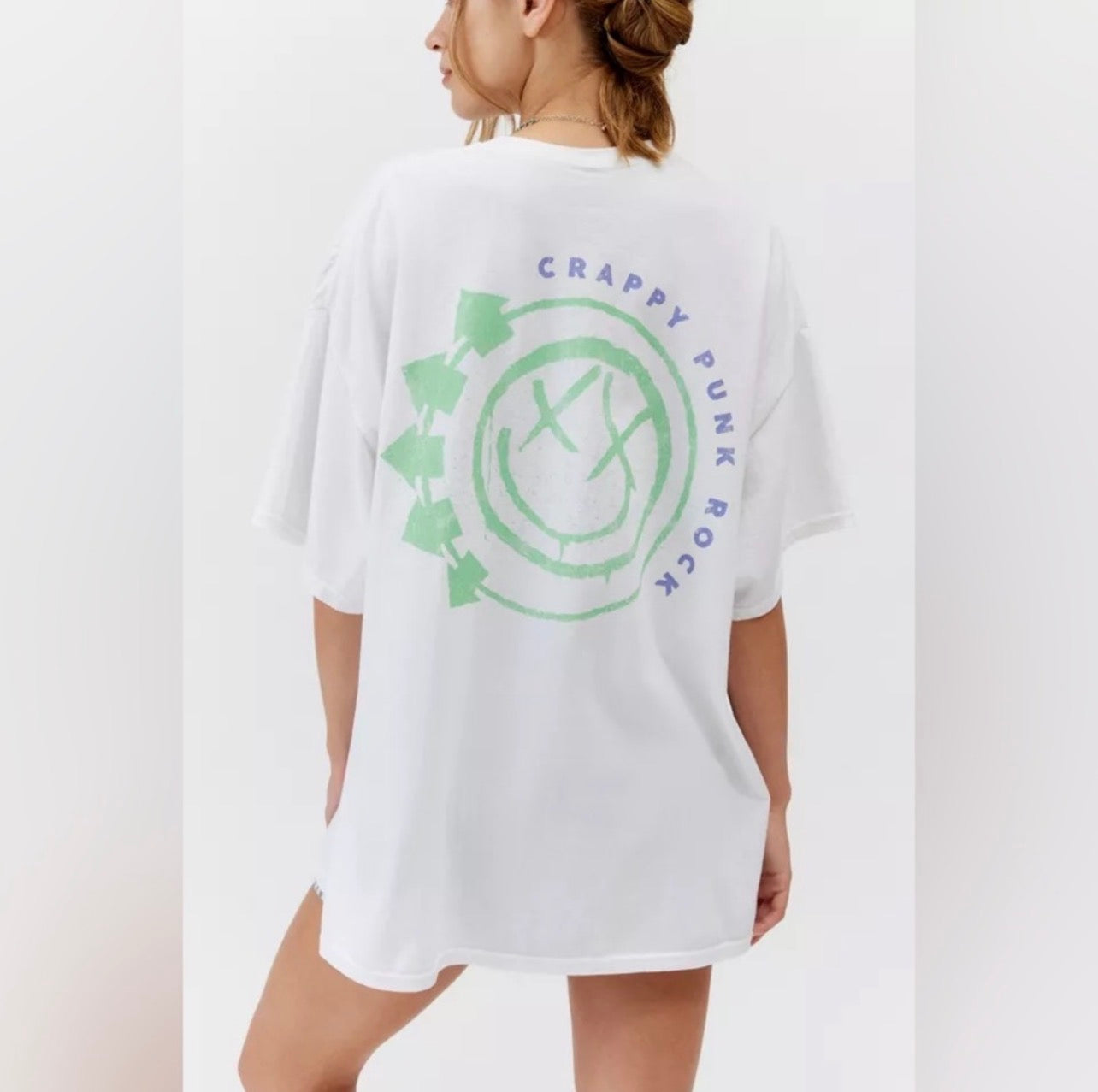 NWT Urban Outfitters Blink 182 Tee (S/M)