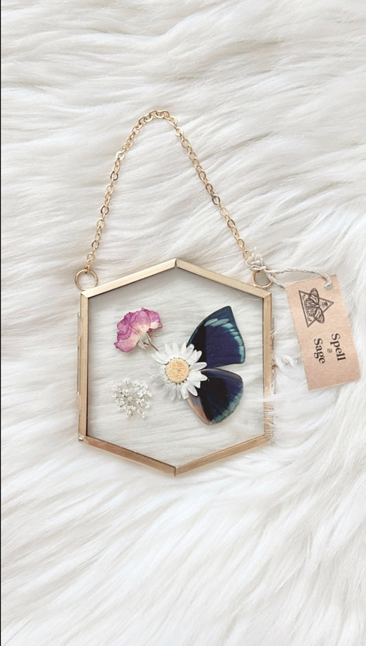 Wanda Butterfly Floral Frame <3.25x3.75in>