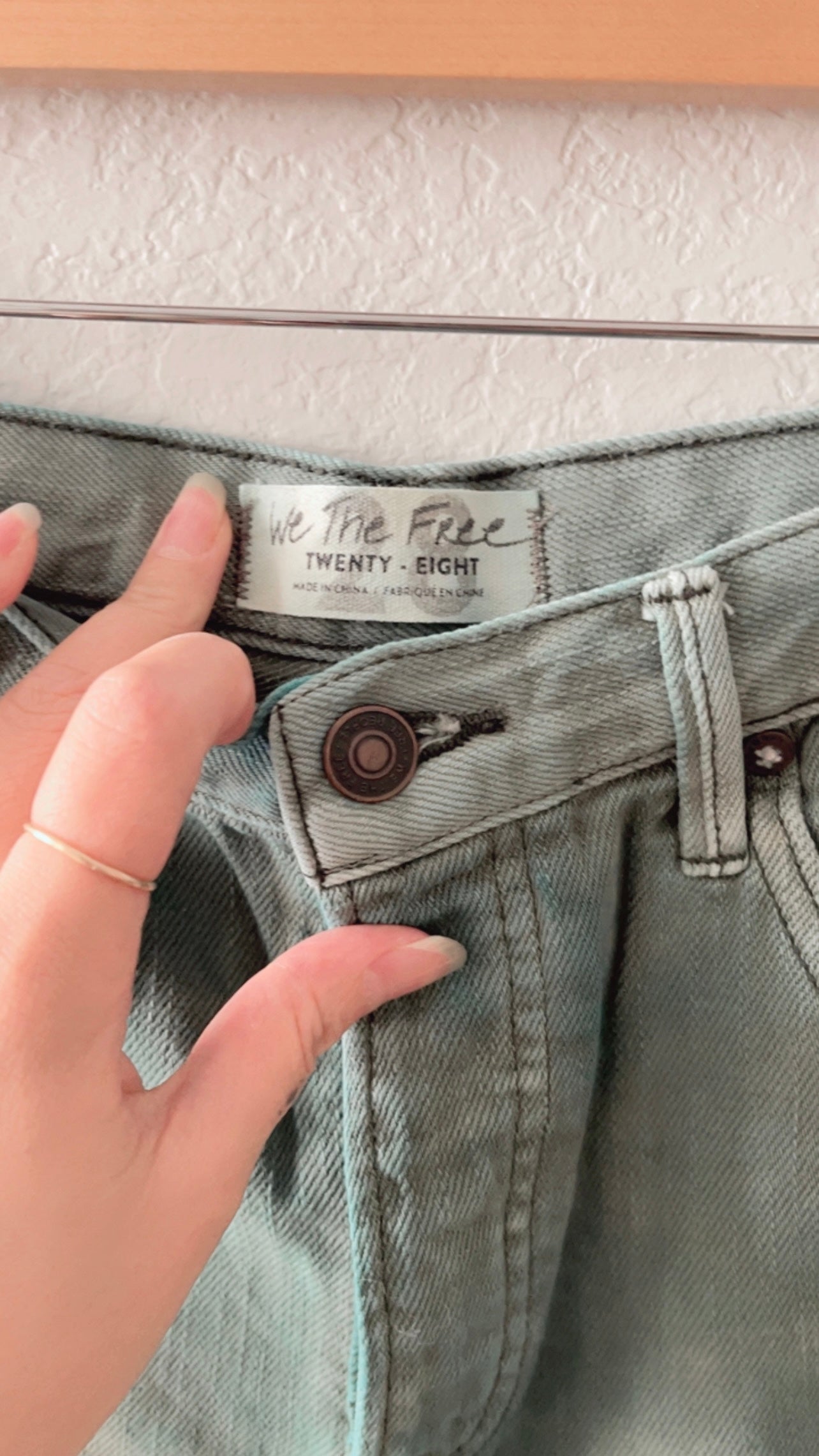 EUC We the Free Loving Good Vibrations Shorts (SIZE 28)
