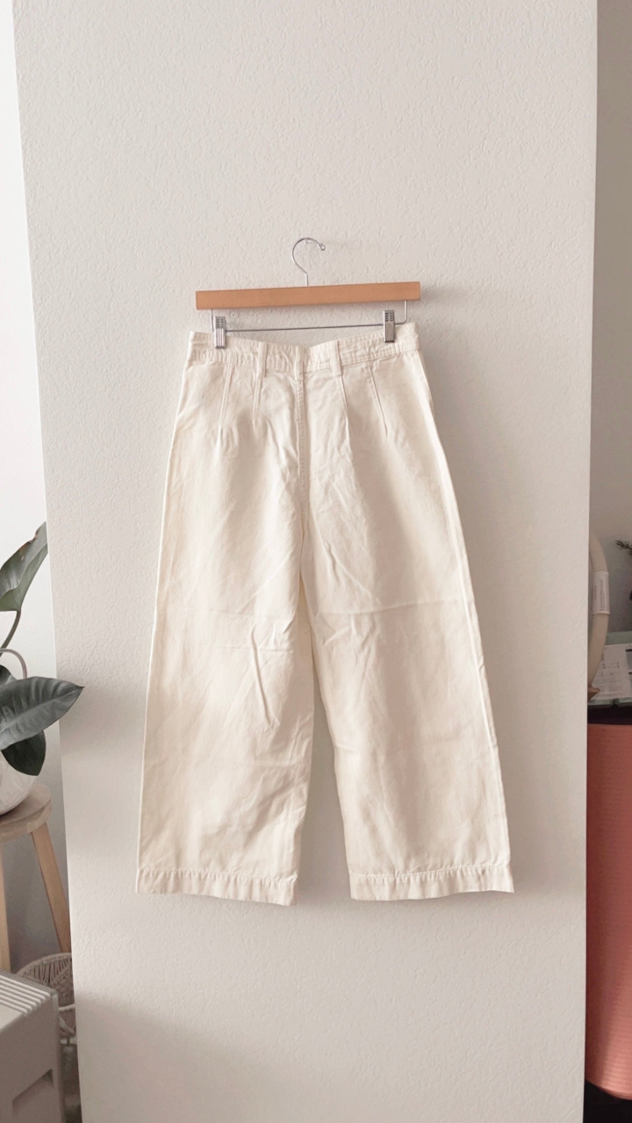 NWT We the Free Pants (SIZE 28)